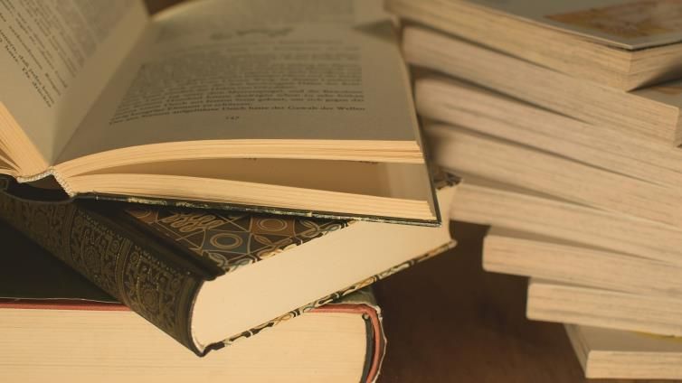 أربعة كتب تقدم لك علم اجتماع العلم