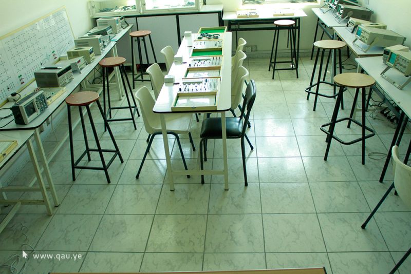 معامل الحاسوب