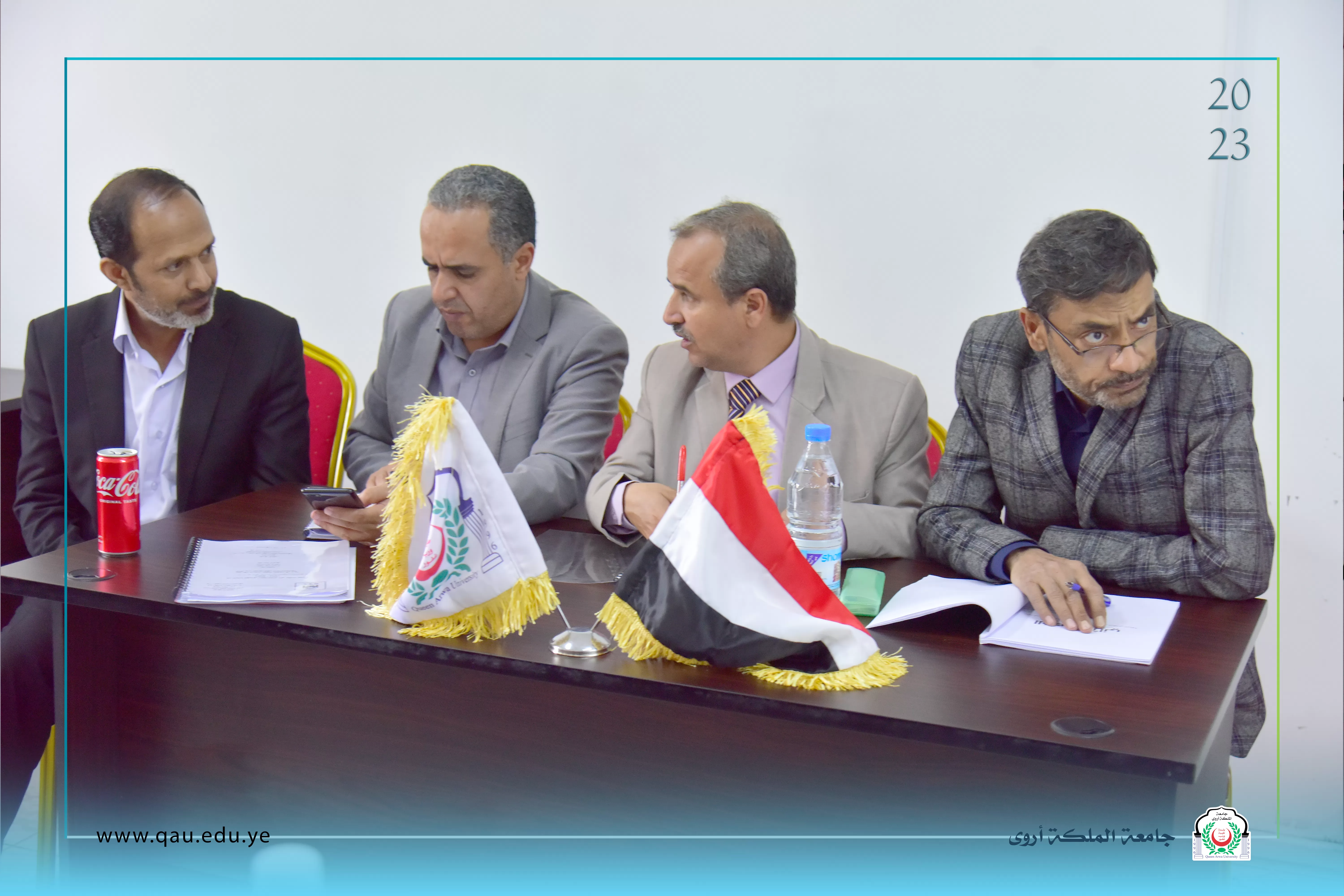 مناقشة أبحاث ومشاريع التخرج بكلية الاقتصاد والعلوم الإدارية