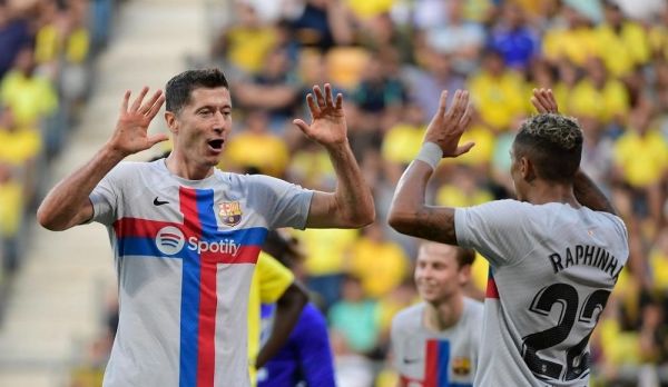 برشلونة يحقق فوزاً كبيراً على قادش 