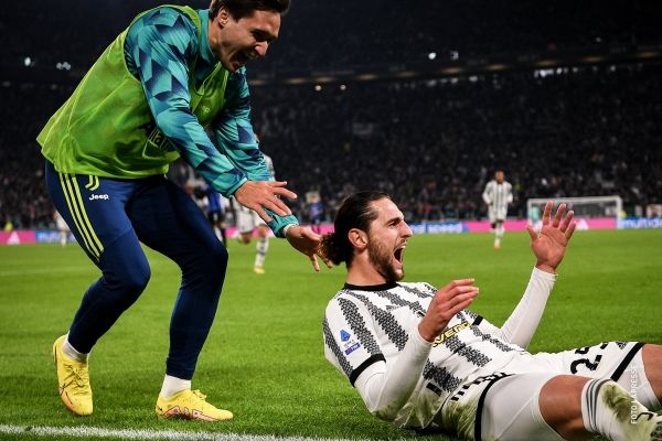 يوفنتوس يهزم إنتر في ديربي إيطاليا وخطأ قاتل يحسم ديربي العاصمة لصالح لاتسيو