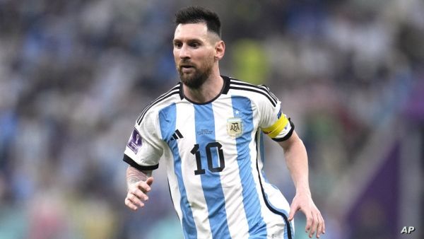 قبل النهائي.. قميص ميسي ينفذ من الأسواق ويرتفع سعره إلى 300 دولار