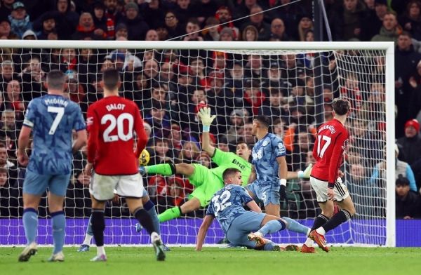 مانشستر يونايتد يقلب الطاولة على أستون فيلا بريمونتادا تاريخية